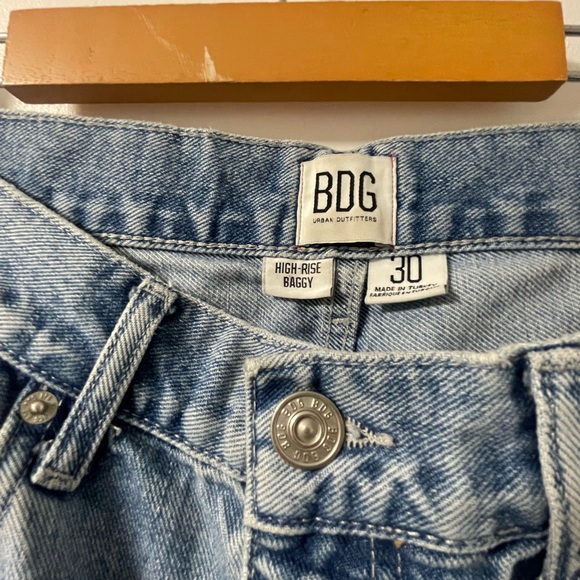 BDG Urban Outfitters High Rise Baggy Jeans - Picture 5 of 6
